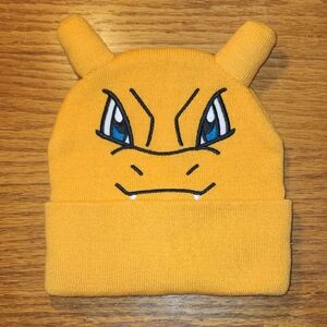 POKEMON CHARIZARD WINTER HAT
